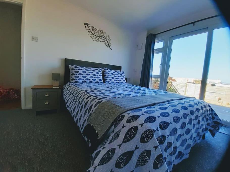 The Getaway - Modern 2 Bedroom Brixham Bungalow With Sea Peeps 외부 사진